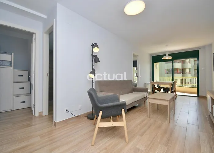 Super 10h Apartment *