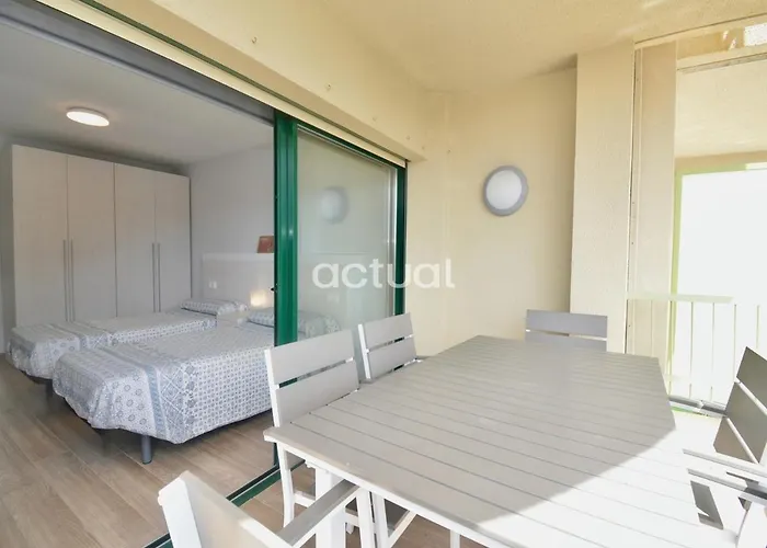 Super 10h Apartment *