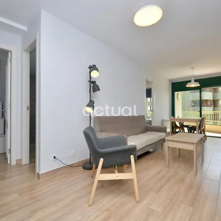 Super 10h Apartment *